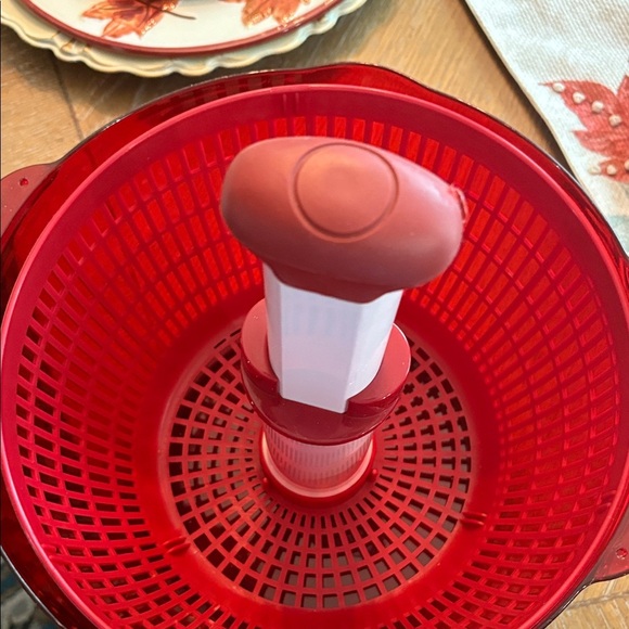 KitchenAid Deep Red Salad Spinner - Picture 5 of 6